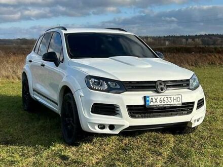 Белый Фольксваген Туарег, объемом двигателя 2.97 л и пробегом 226 тыс. км за 18888 $, фото 1 на Automoto.ua