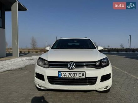 Фольксваген Туарег 2013 в Черкассах на Automoto.ua Белый Фольксваген Туарег, объемом двигателя 2.97 л и пробегом 179 тыс. км за 27999 $, фото 1 на Automoto.ua