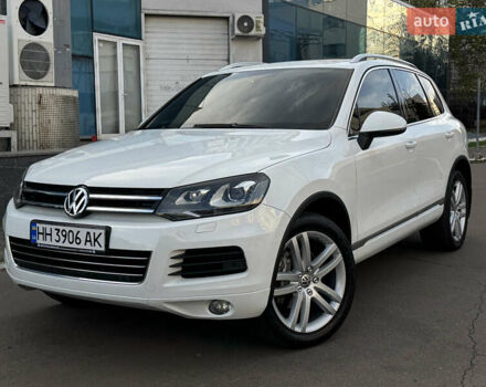 Белый Фольксваген Туарег, объемом двигателя 2.97 л и пробегом 220 тыс. км за 17700 $, фото 1 на Automoto.ua
