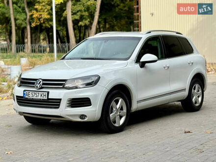 Фольксваген Туарег 2013 у Дніпро (Дніпропетровську) на Automoto.ua Білий Фольксваген Туарег, об'ємом двигуна 2.97 л та пробігом 211 тис. км за 17500 $, фото 1 на Automoto.ua