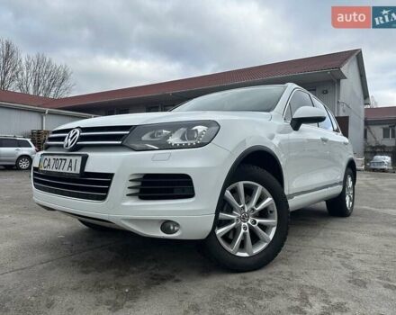 Белый Фольксваген Туарег, объемом двигателя 2.97 л и пробегом 192 тыс. км за 17000 $, фото 1 на Automoto.ua