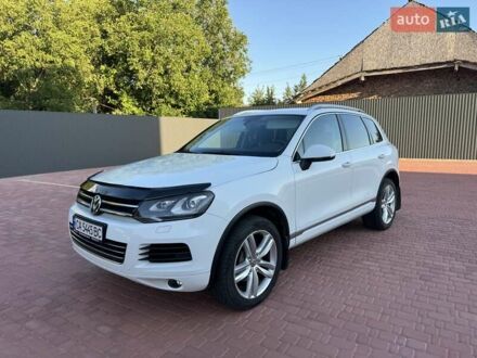 Фольксваген Туарег 2013 в Жашкове на Automoto.ua Белый Фольксваген Туарег, объемом двигателя 2.97 л и пробегом 260 тыс. км за 20900 $, фото 1 на Automoto.ua