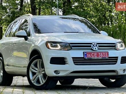 Фольксваген Туарег 2013 в Трускавце на Automoto.ua Белый Фольксваген Туарег, объемом двигателя 2.97 л и пробегом 299 тыс. км за 16999 $, фото 1 на Automoto.ua