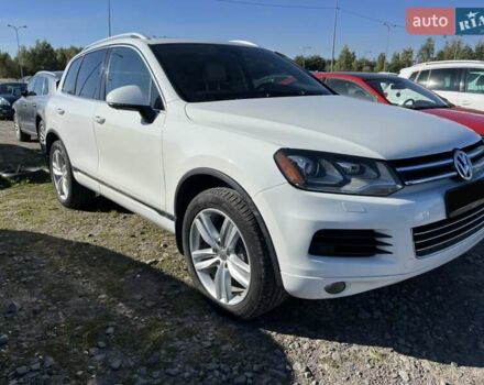 Фольксваген Туарег 2013 в Львове на Automoto.ua Белый Фольксваген Туарег, объемом двигателя 3.6 л и пробегом 135 тыс. км за 16900 $, фото 1 на Automoto.ua