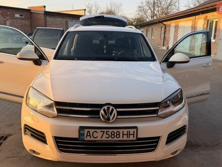 Білий Фольксваген Туарег, об'ємом двигуна 2.97 л та пробігом 283 тис. км за 18400 $, фото 1 на Automoto.ua