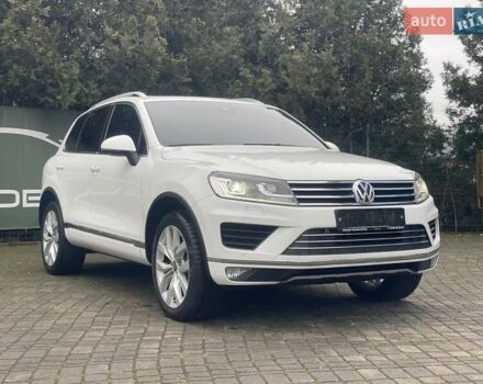 Білий Фольксваген Туарег, об'ємом двигуна 2.97 л та пробігом 228 тис. км за 23900 $, фото 1 на Automoto.ua