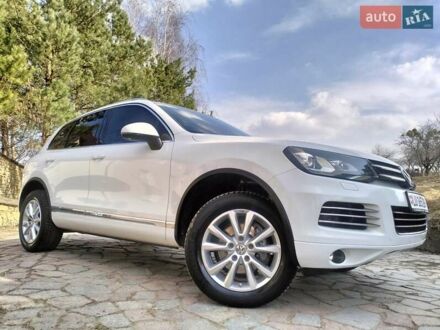 Фольксваген Туарег 2014 у Рівному на Automoto.ua Білий Фольксваген Туарег, об'ємом двигуна 3 л та пробігом 185 тис. км за 21500 $, фото 1 на Automoto.ua