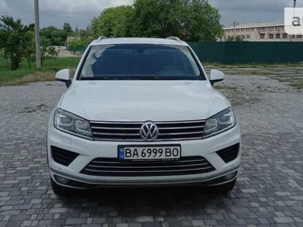 Фольксваген Туарег 2015 у Кропивницькому (Кіровограді) на Automoto.ua Білий Фольксваген Туарег, об'ємом двигуна 3 л та пробігом 417 тис. км за 25000 $, фото 1 на Automoto.ua