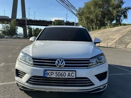 Фольксваген Туарег 2015 в Житомире на Automoto.ua Белый Фольксваген Туарег, объемом двигателя 3 л и пробегом 138 тыс. км за 23500 $, фото 1 на Automoto.ua