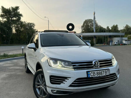 Фольксваген Туарег 2015 у Чернігові на Automoto.ua Білий Фольксваген Туарег, об'ємом двигуна 3 л та пробігом 226 тис. км за 31500 $, фото 1 на Automoto.ua
