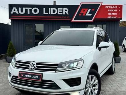 Білий Фольксваген Туарег, об'ємом двигуна 2.97 л та пробігом 320 тис. км за 23200 $, фото 1 на Automoto.ua