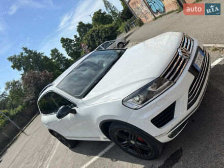 Фольксваген Туарег 2016 в Ивано-Франковске на Automoto.ua Белый Фольксваген Туарег, объемом двигателя 2.98 л и пробегом 178 тыс. км за 23305 $, фото 1 на Automoto.ua