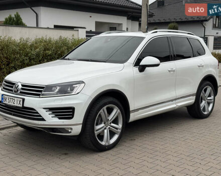 Белый Фольксваген Туарег, объемом двигателя 2.97 л и пробегом 418 тыс. км за 22900 $, фото 1 на Automoto.ua
