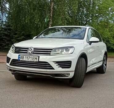 Білий Фольксваген Туарег, об'ємом двигуна 2.97 л та пробігом 138 тис. км за 34000 $, фото 1 на Automoto.ua