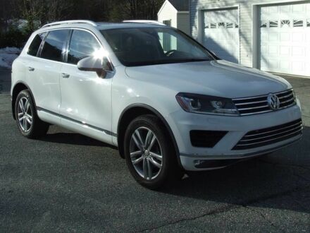 Белый Фольксваген Туарег, объемом двигателя 3.6 л и пробегом 80 тыс. км за 7900 $, фото 1 на Automoto.ua