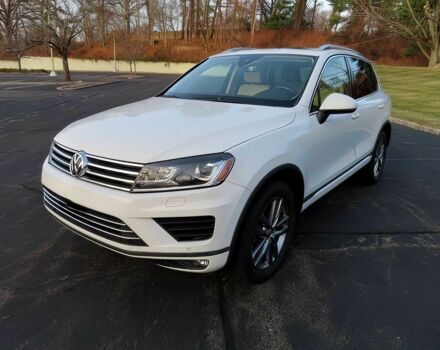 Білий Фольксваген Туарег, об'ємом двигуна 3.6 л та пробігом 72 тис. км за 4100 $, фото 1 на Automoto.ua