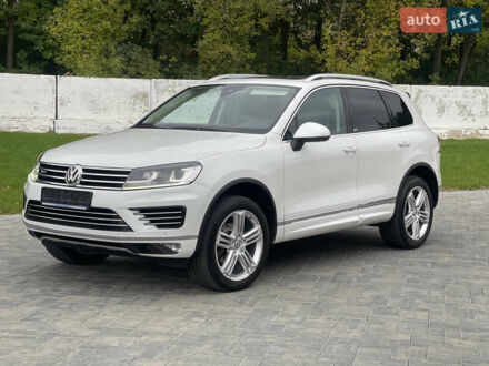 Фольксваген Туарег 2016 в Луцке на Automoto.ua Белый Фольксваген Туарег, объемом двигателя 2.97 л и пробегом 146 тыс. км за 33800 $, фото 1 на Automoto.ua