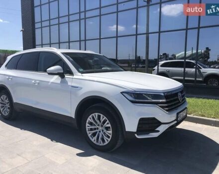 Белый Фольксваген Туарег, объемом двигателя 2.97 л и пробегом 189 тыс. км за 39900 $, фото 1 на Automoto.ua