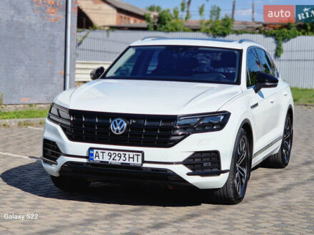 Фольксваген Туарег 2018 в Ивано-Франковске на Automoto.ua Белый Фольксваген Туарег, объемом двигателя 2.97 л и пробегом 112 тыс. км за 52999 $, фото 1 на Automoto.ua