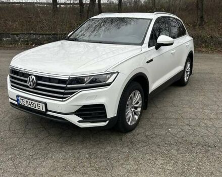 Білий Фольксваген Туарег, об'ємом двигуна 3 л та пробігом 95 тис. км за 53500 $, фото 1 на Automoto.ua
