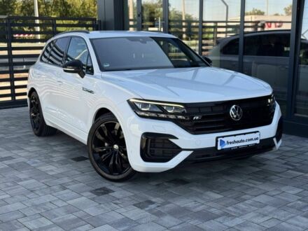 Фольксваген Туарег 2020 в Ровно на Automoto.ua Белый Фольксваген Туарег, объемом двигателя 3 л и пробегом 110 тыс. км за 57400 $, фото 1 на Automoto.ua
