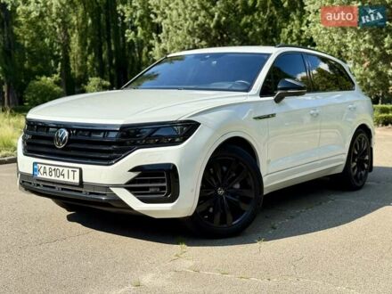 Фольксваген Туарег 2020 в Киеве на Automoto.ua Белый Фольксваген Туарег, объемом двигателя 3 л и пробегом 170 тыс. км за 42950 $, фото 1 на Automoto.ua