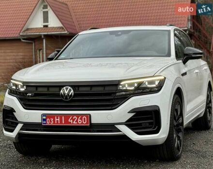 Білий Фольксваген Туарег, об'ємом двигуна 2.97 л та пробігом 90 тис. км за 59989 $, фото 1 на Automoto.ua