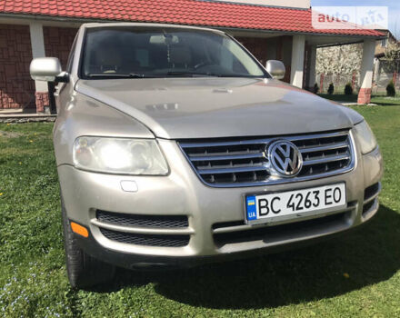 Бежевый Фольксваген Туарег, объемом двигателя 3.2 л и пробегом 332 тыс. км за 6500 $, фото 3 на Automoto.ua