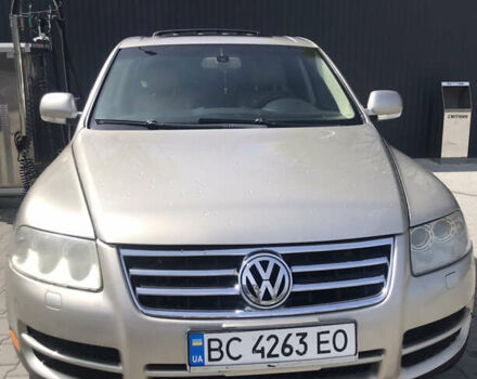 Бежевый Фольксваген Туарег, объемом двигателя 3.2 л и пробегом 332 тыс. км за 6500 $, фото 1 на Automoto.ua