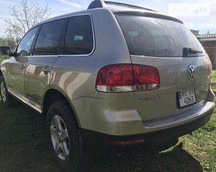 Бежевый Фольксваген Туарег, объемом двигателя 3.2 л и пробегом 332 тыс. км за 6500 $, фото 4 на Automoto.ua