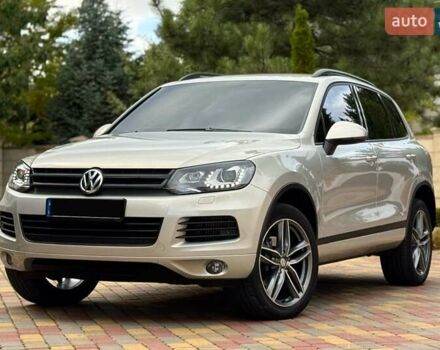 Бежевый Фольксваген Туарег, объемом двигателя 3 л и пробегом 180 тыс. км за 16000 $, фото 2 на Automoto.ua