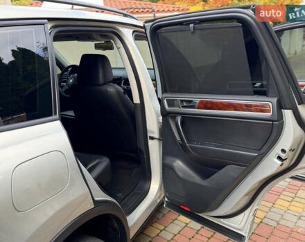 Бежевый Фольксваген Туарег, объемом двигателя 3 л и пробегом 180 тыс. км за 16000 $, фото 25 на Automoto.ua