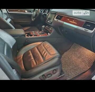 Бежевий Фольксваген Туарег, об'ємом двигуна 3.6 л та пробігом 243 тис. км за 15900 $, фото 3 на Automoto.ua