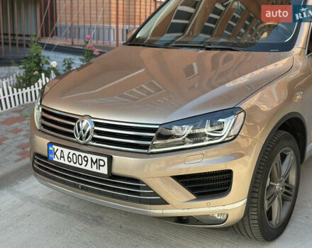 Бежевый Фольксваген Туарег, объемом двигателя 2.97 л и пробегом 183 тыс. км за 26500 $, фото 10 на Automoto.ua