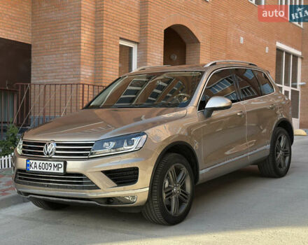 Бежевый Фольксваген Туарег, объемом двигателя 2.97 л и пробегом 183 тыс. км за 26500 $, фото 9 на Automoto.ua