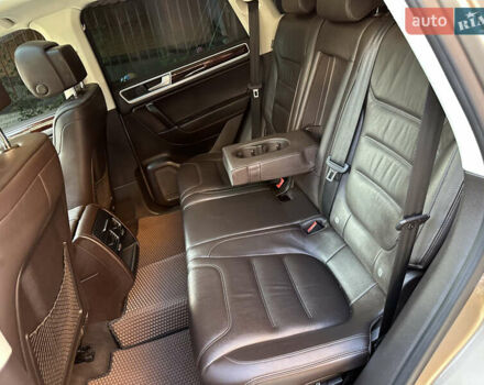 Бежевый Фольксваген Туарег, объемом двигателя 2.97 л и пробегом 183 тыс. км за 26500 $, фото 21 на Automoto.ua