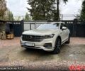 Бежевий Фольксваген Туарег, об'ємом двигуна 3 л та пробігом 129 тис. км за 58000 $, фото 1 на Automoto.ua