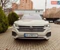 Бежевий Фольксваген Туарег, об'ємом двигуна 3 л та пробігом 72 тис. км за 47900 $, фото 1 на Automoto.ua