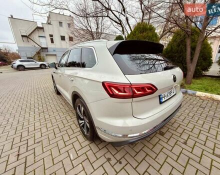 Бежевий Фольксваген Туарег, об'ємом двигуна 3 л та пробігом 72 тис. км за 47900 $, фото 4 на Automoto.ua