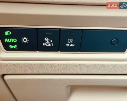 Бежевий Фольксваген Туарег, об'ємом двигуна 3 л та пробігом 72 тис. км за 47900 $, фото 14 на Automoto.ua