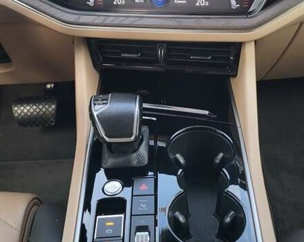 Бежевий Фольксваген Туарег, об'ємом двигуна 2.97 л та пробігом 128 тис. км за 53500 $, фото 49 на Automoto.ua