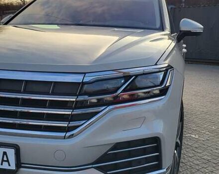 Бежевий Фольксваген Туарег, об'ємом двигуна 2.97 л та пробігом 128 тис. км за 53500 $, фото 27 на Automoto.ua