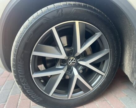 Бежевый Фольксваген Туарег, объемом двигателя 3 л и пробегом 127 тыс. км за 52500 $, фото 5 на Automoto.ua