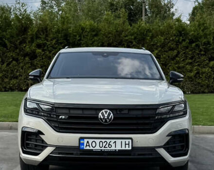 Бежевий Фольксваген Туарег, об'ємом двигуна 2.97 л та пробігом 105 тис. км за 61000 $, фото 2 на Automoto.ua