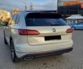 Бежевий Фольксваген Туарег, об'ємом двигуна 2.97 л та пробігом 128 тис. км за 53500 $, фото 17 на Automoto.ua
