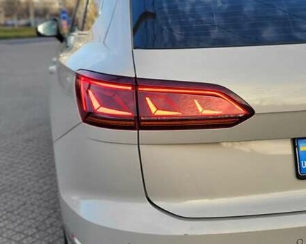 Бежевий Фольксваген Туарег, об'ємом двигуна 2.97 л та пробігом 128 тис. км за 53500 $, фото 33 на Automoto.ua