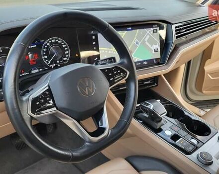 Бежевий Фольксваген Туарег, об'ємом двигуна 2.97 л та пробігом 128 тис. км за 53500 $, фото 39 на Automoto.ua