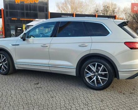 Бежевий Фольксваген Туарег, об'ємом двигуна 2.97 л та пробігом 128 тис. км за 53500 $, фото 21 на Automoto.ua