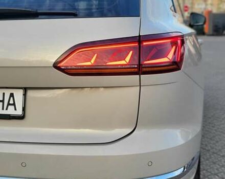 Бежевий Фольксваген Туарег, об'ємом двигуна 2.97 л та пробігом 128 тис. км за 53500 $, фото 34 на Automoto.ua