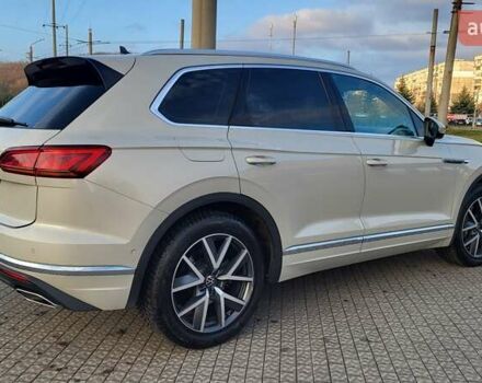 Бежевий Фольксваген Туарег, об'ємом двигуна 2.97 л та пробігом 128 тис. км за 53500 $, фото 12 на Automoto.ua